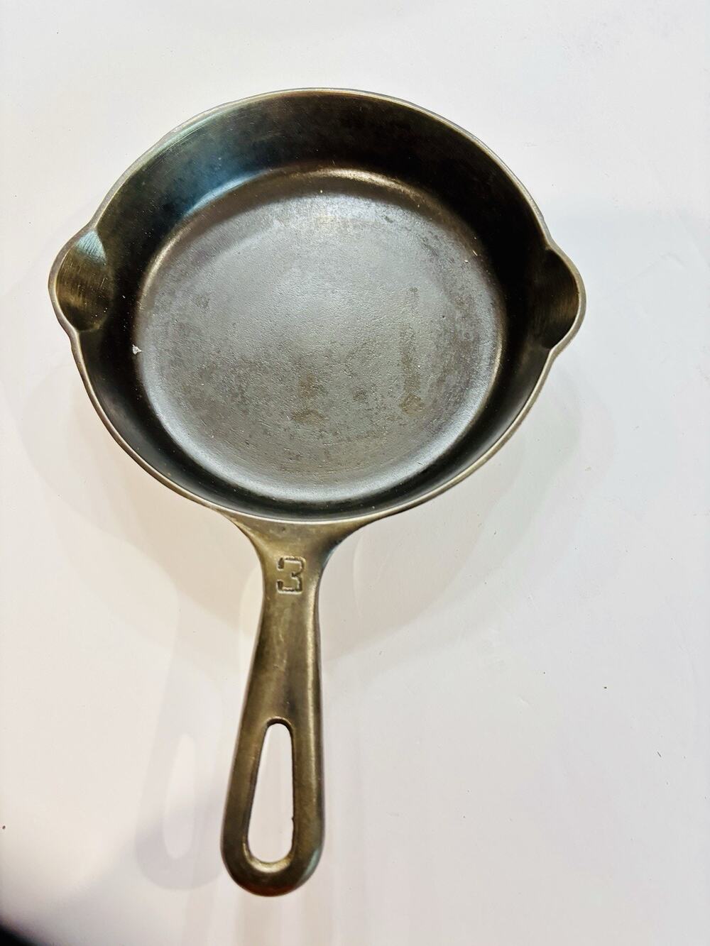 Griswold No 3 Cast Iron Skillet 709 Small Block Logo 1939-46 Early Handle